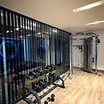 Sa Apartments! Luxury 2bd Duplex Apartment *
