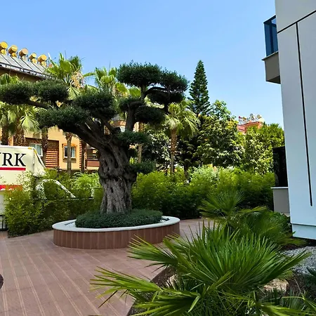 Sa Apartments! Luxury 2bd Duplex * אלאניה